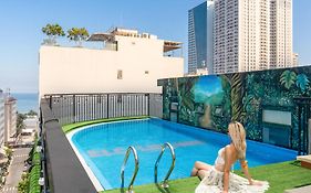 Elc Luxury Hotel Danang - An Thuong Walking Street